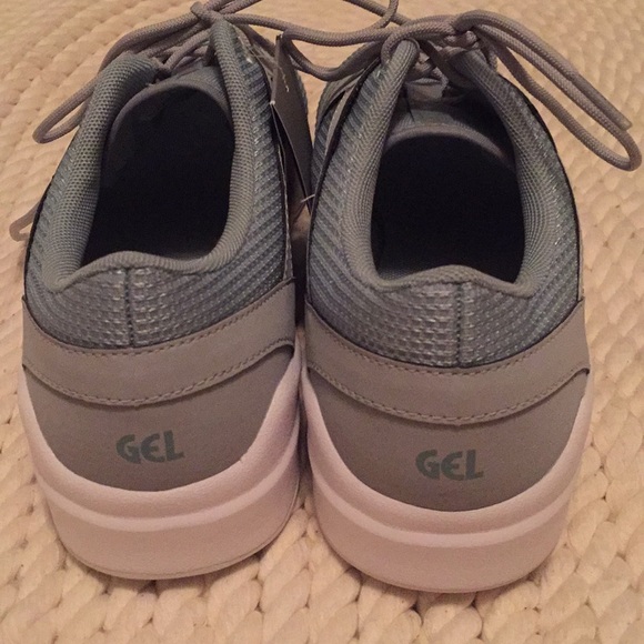 asics tiger gel lyte komachi